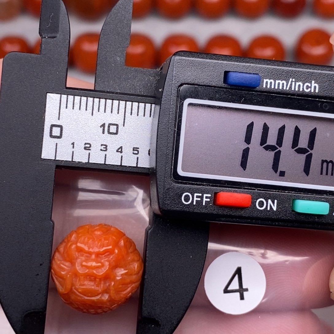 南红玛瑙未镶嵌配饰瑕疵