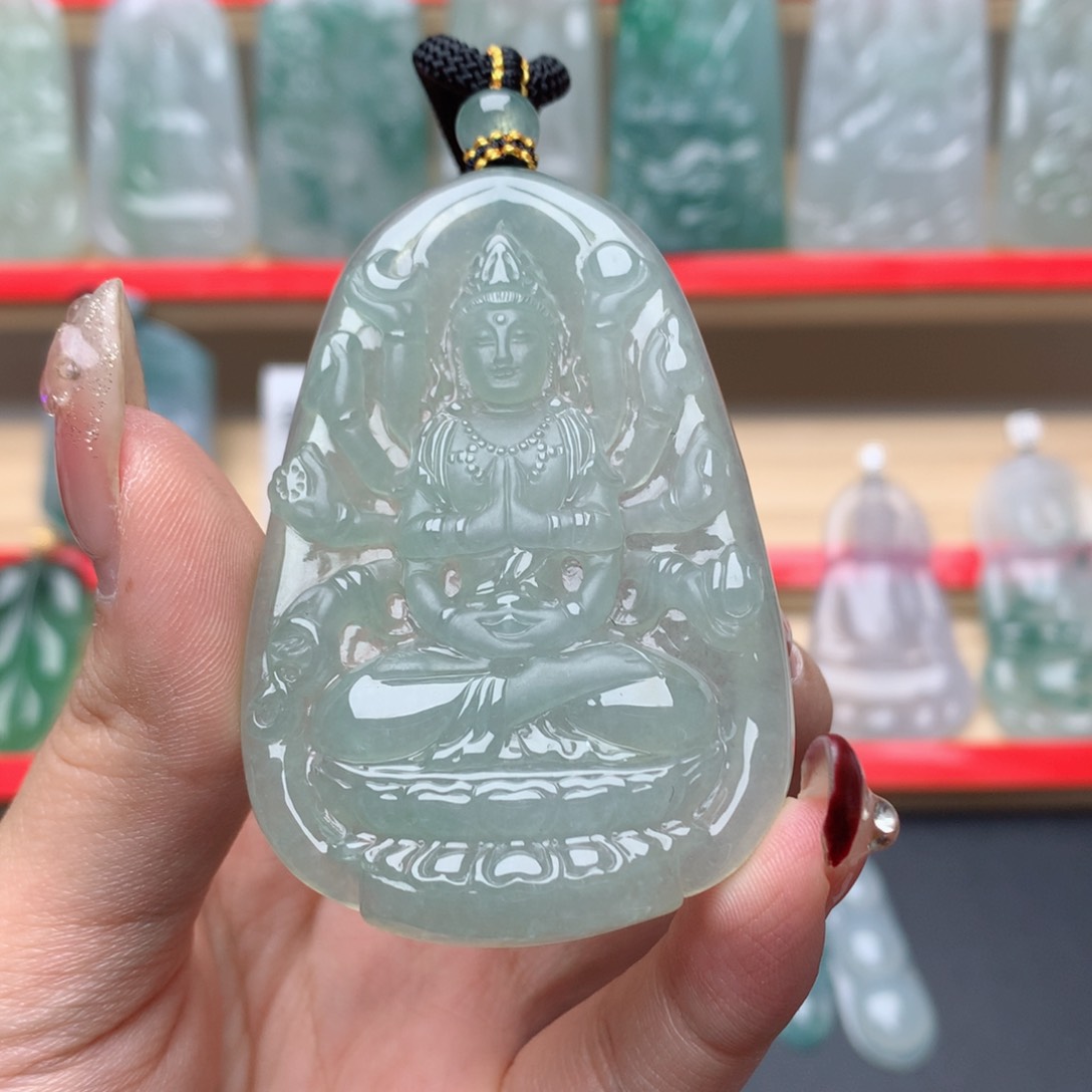 翡翠颈饰未镶嵌五**生千手观音