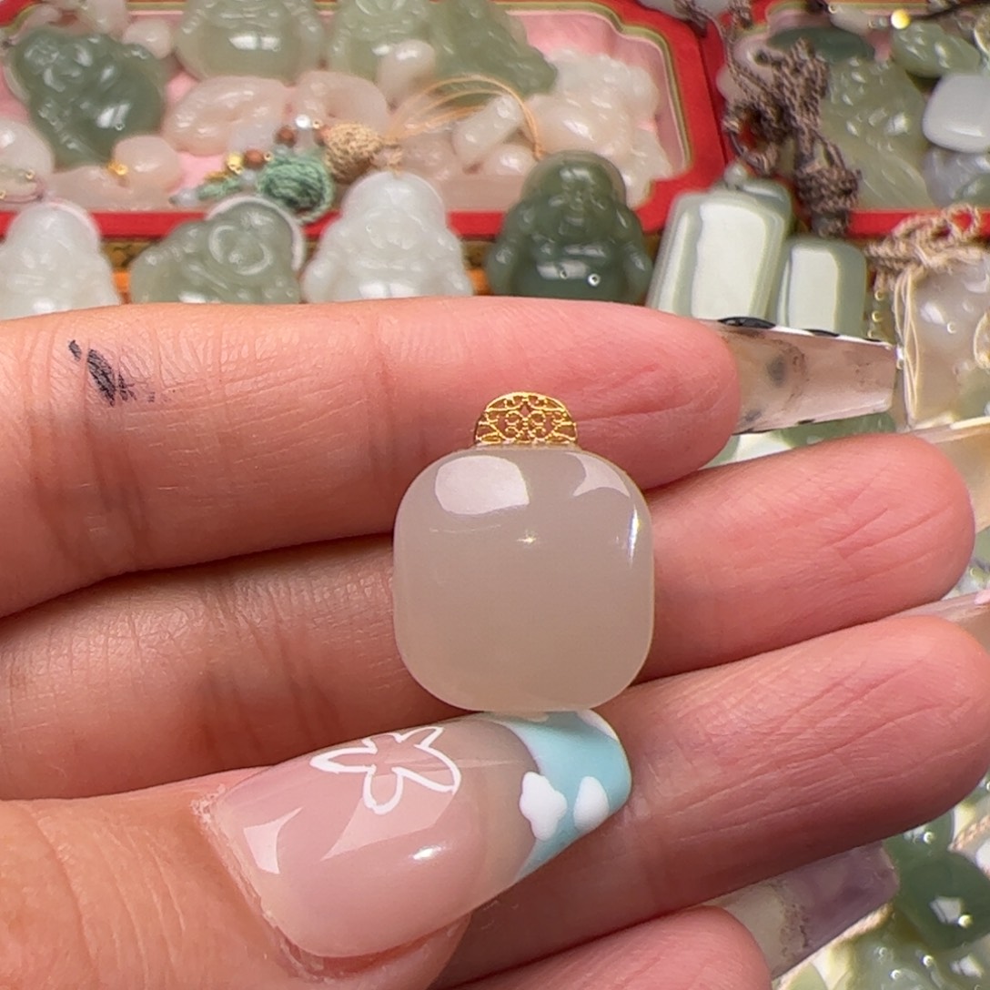 和田玉颈饰未镶嵌小*当