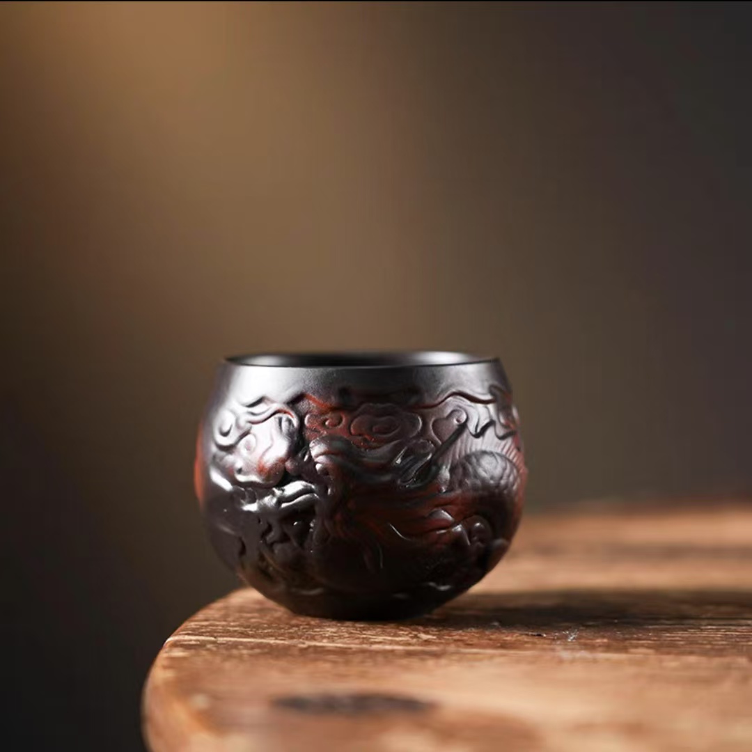 建水紫陶满工雕龙杯