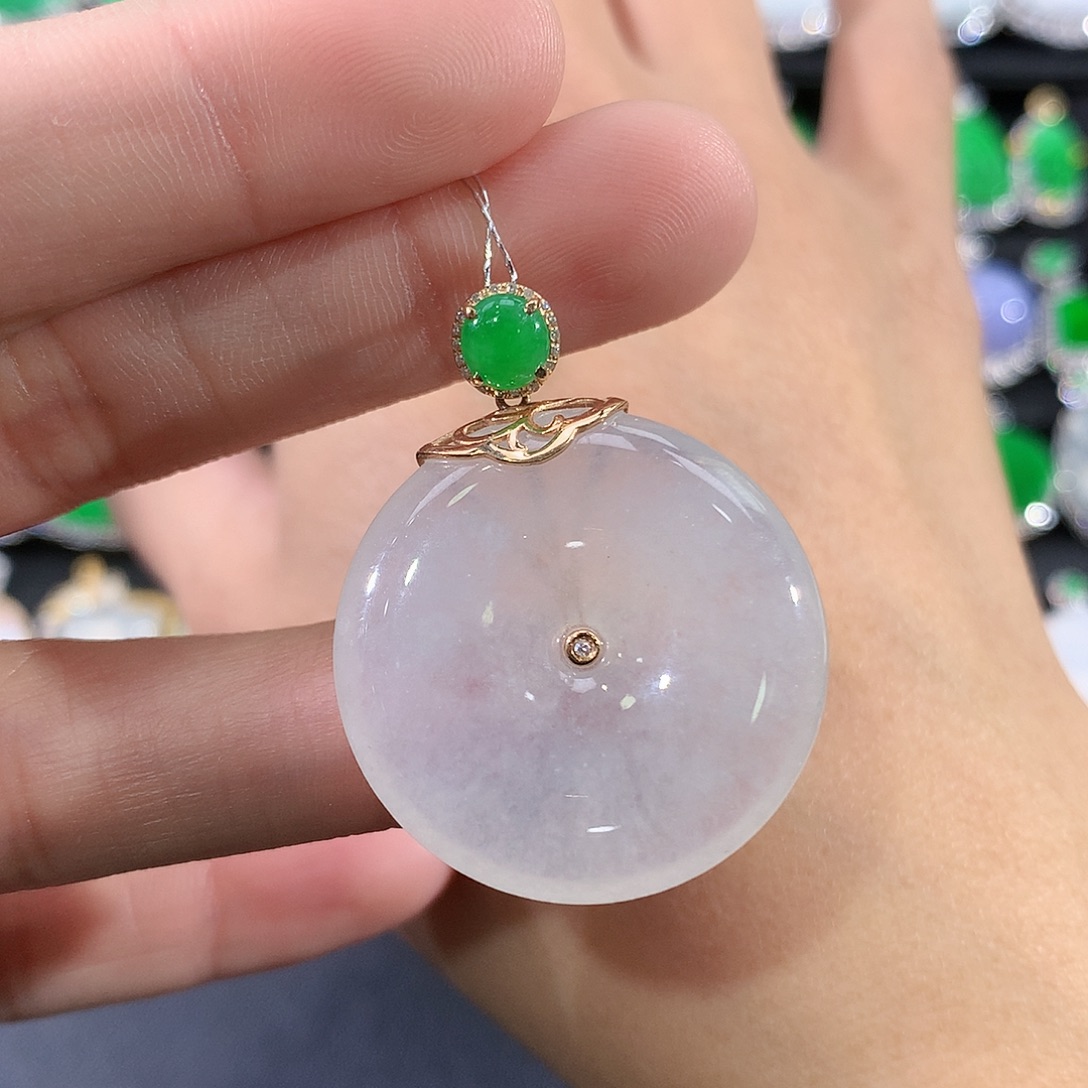 翡翠18K金镶嵌戒指