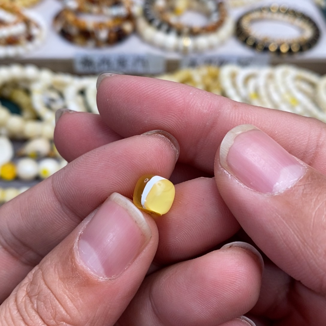 琥珀裸石未镶嵌蓝**空金漆白