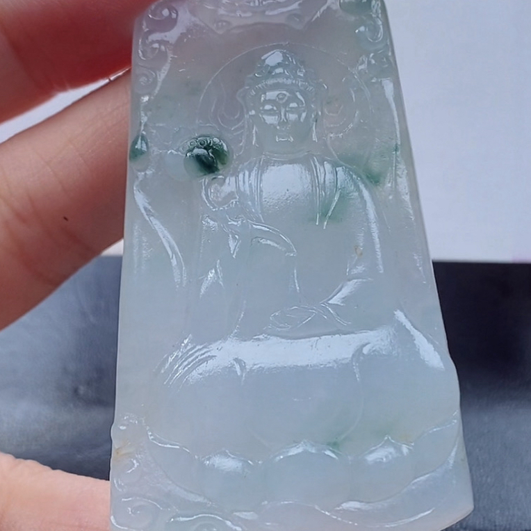 天然缅甸翡翠牌子特色素衣