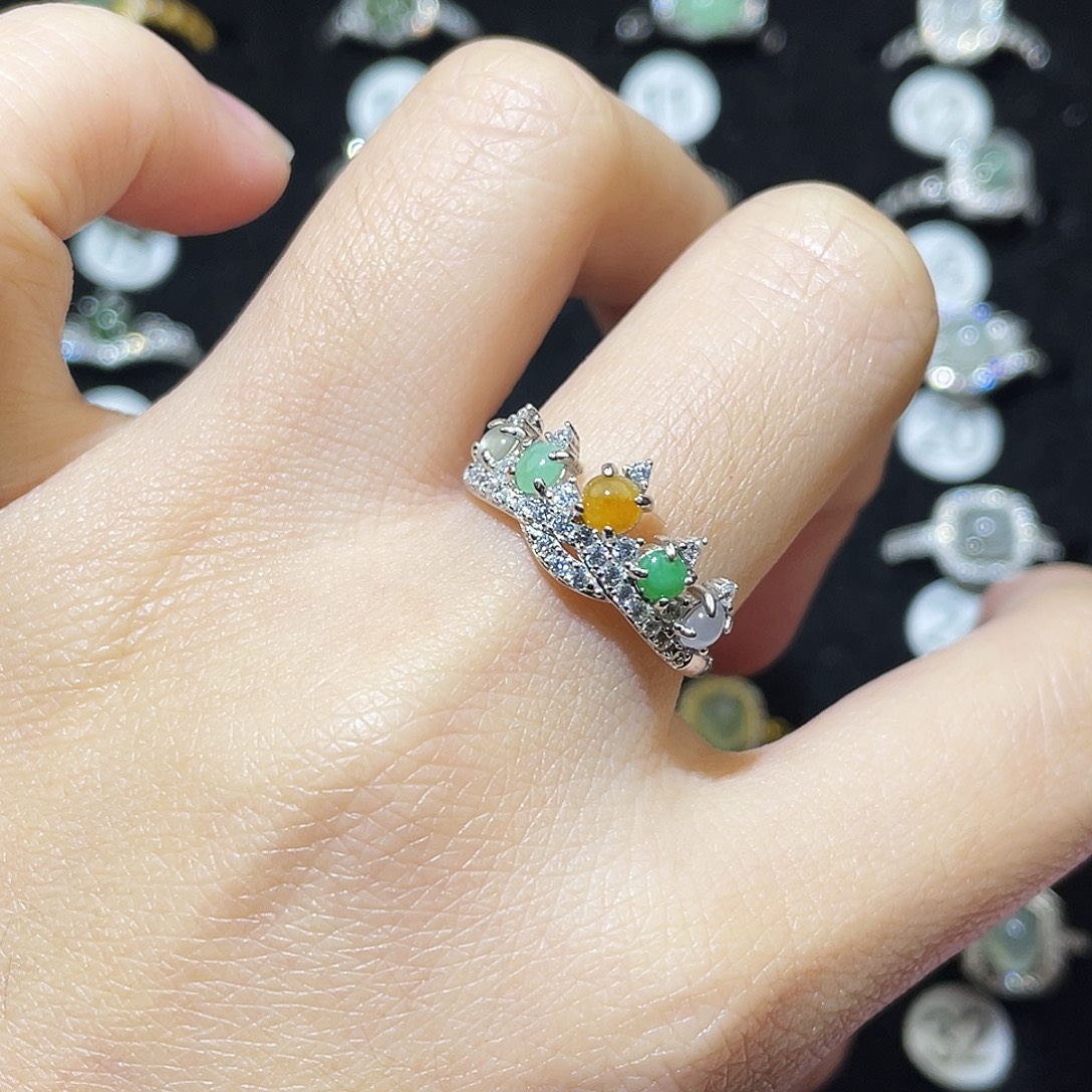 翡翠未镶嵌戒指戒指