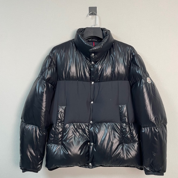 99新 MONCLER 盟可睐新款亮面拼接羽绒服/3码/价14200