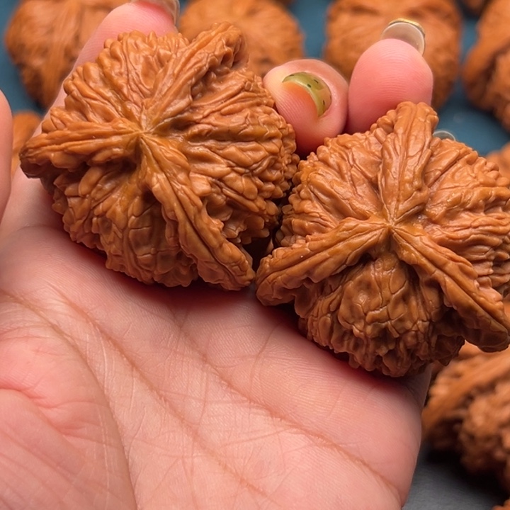 渔***耕文玩核桃吊坠8888888888