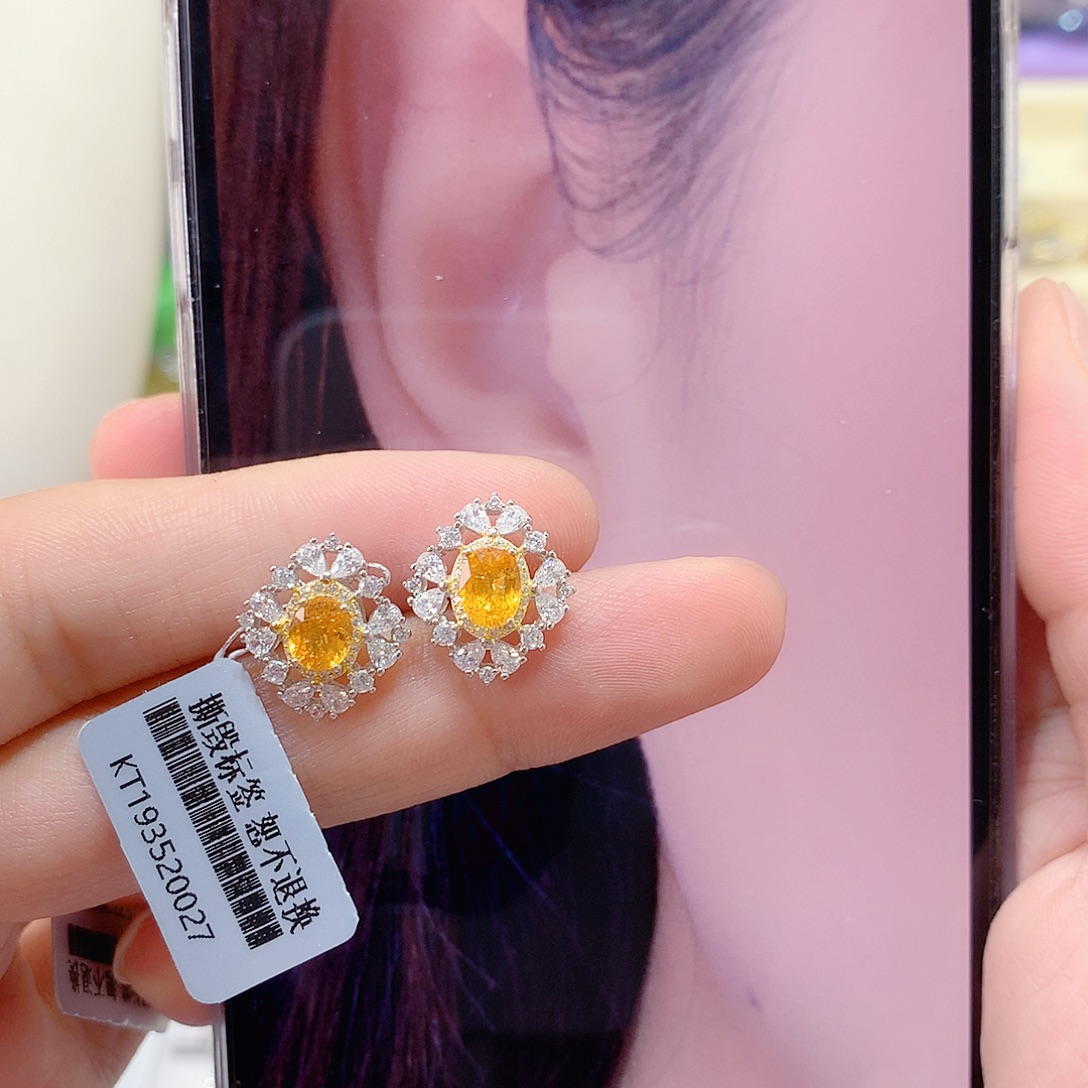 耳钉石榴石（芬达石）银S925镶嵌