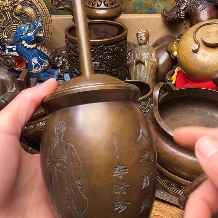 精美铜器批发档口