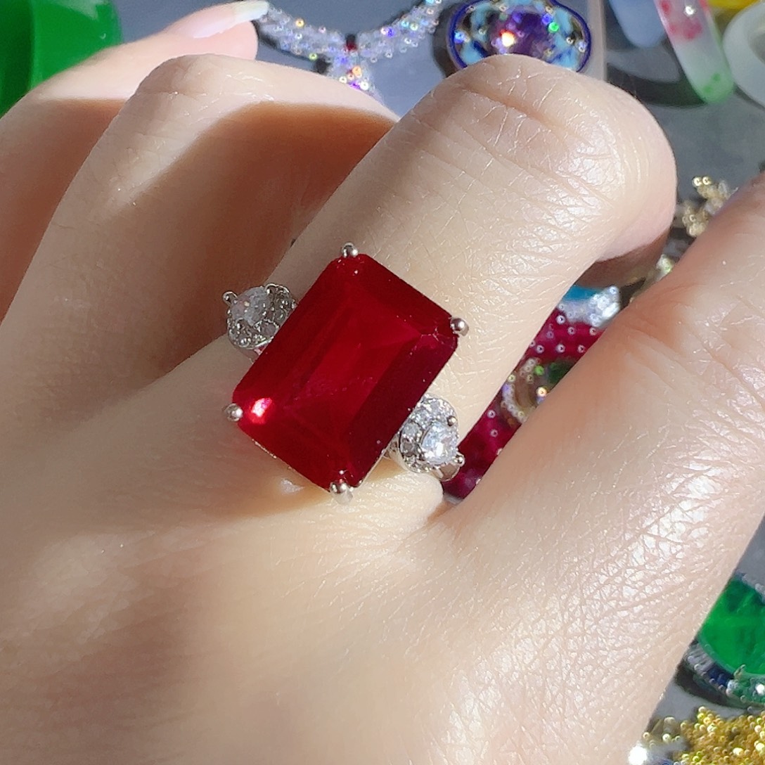 花岗石钨合金红色蓝色大宝贝