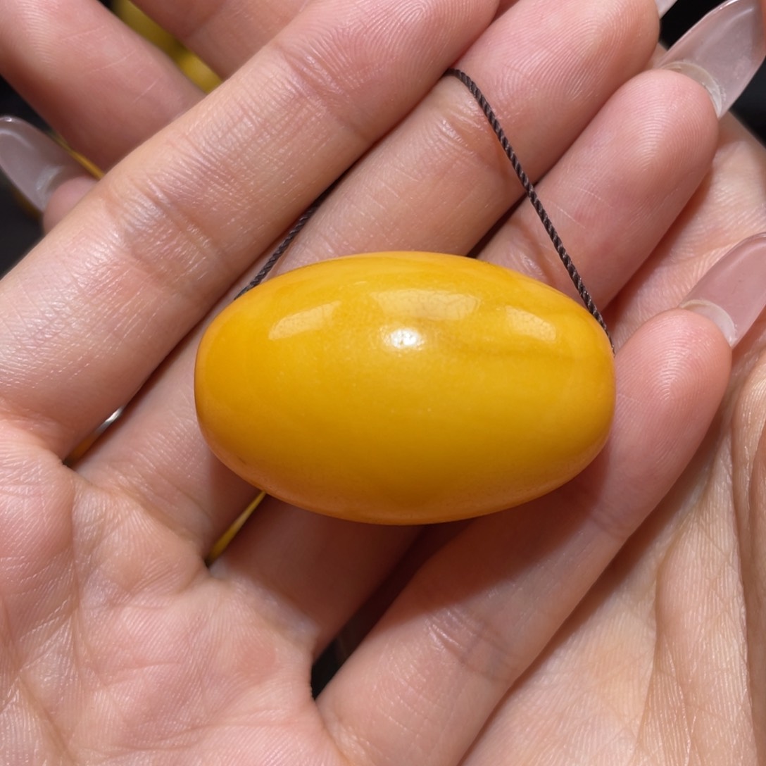【闪购商品】琥珀裸石未镶嵌枣珠