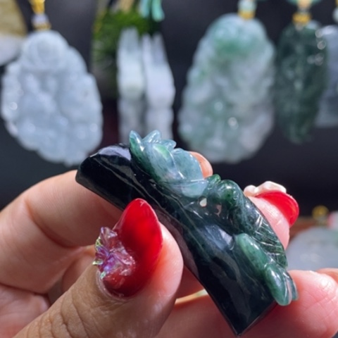 【闪购商品】颈饰未镶嵌翡翠枯木