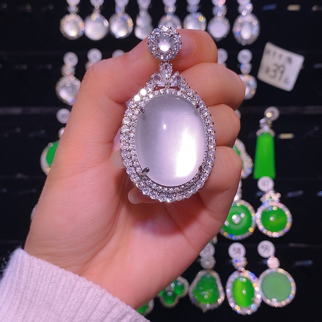 玛瑙/玉髓合金颈饰