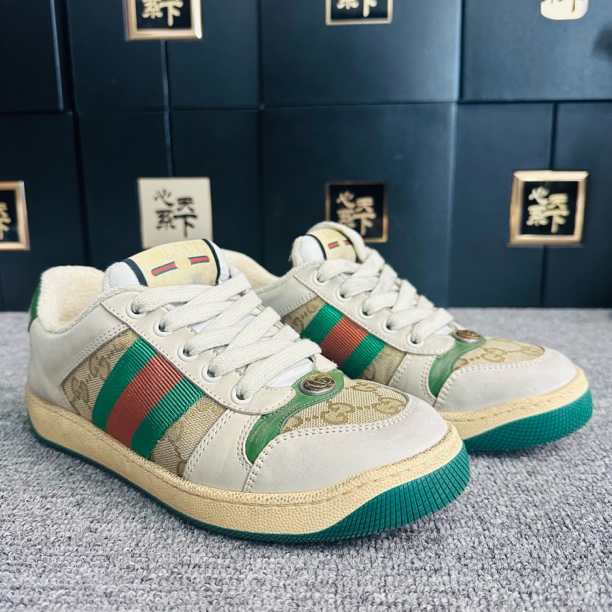 95新 GUCCI/古驰 GUCCI 古驰  帆布做旧款脏脏鞋 35.5码ysc1605