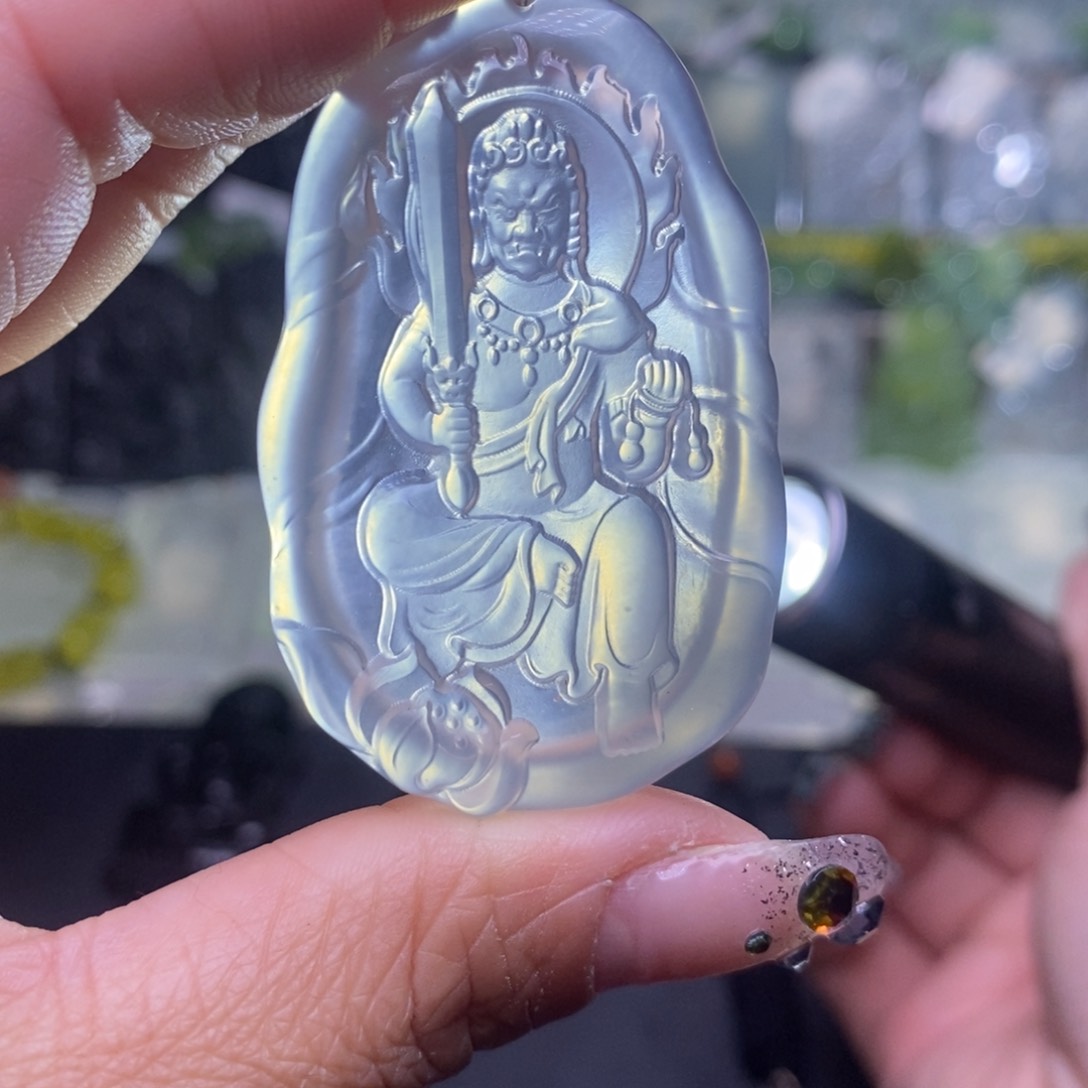 蛇纹石玉颈饰未镶嵌求**舍