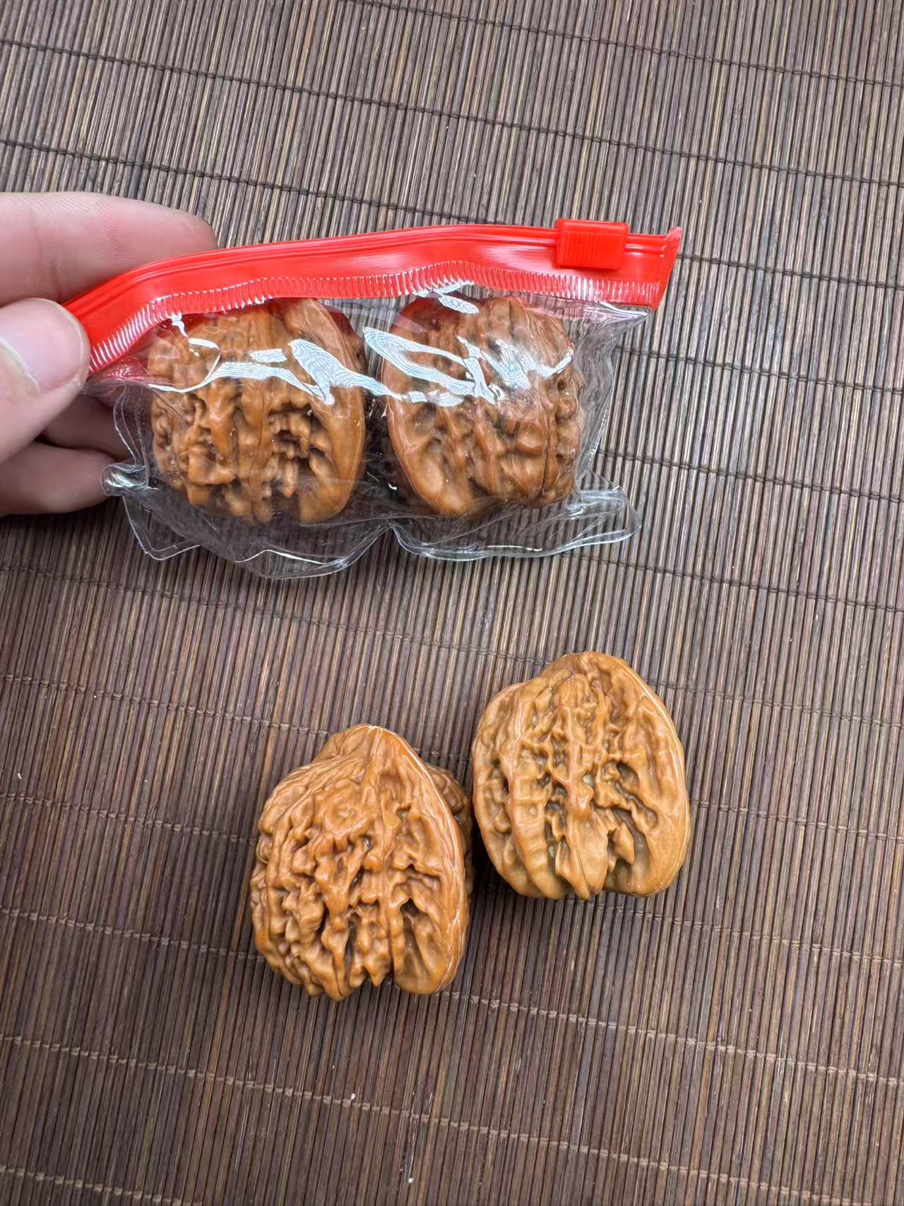 1630 虎头核桃 多样性随机发 特色工艺品