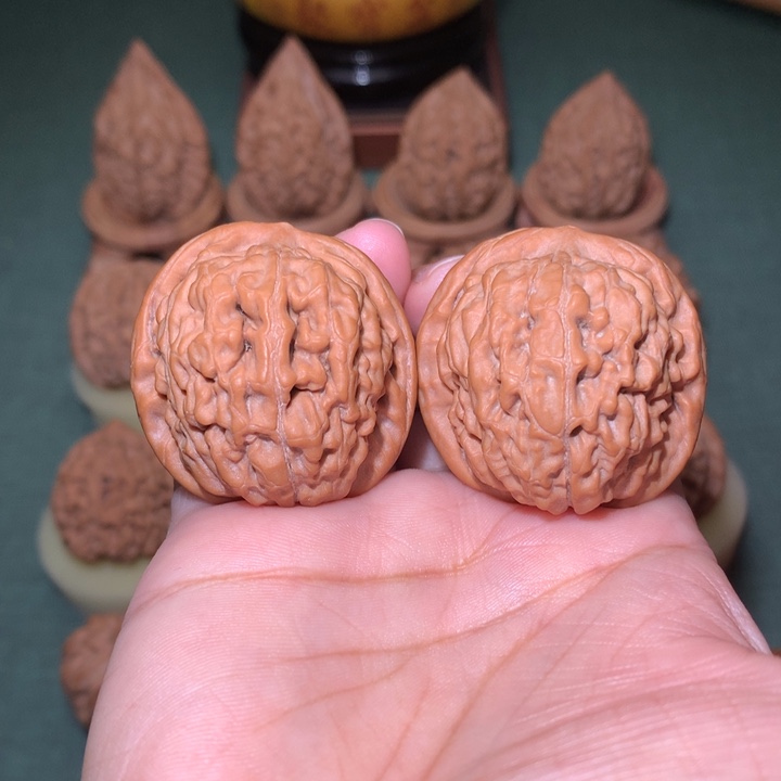 核桃文玩核桃把件莲花