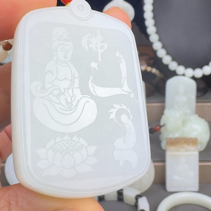 和田玉未镶嵌颈饰