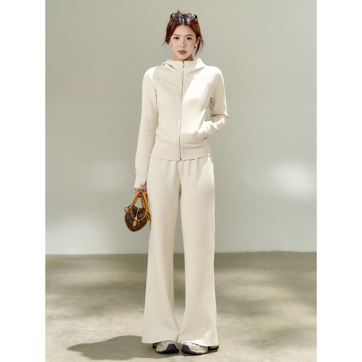 [LuLu套装]甜辣多多云朵慕斯空气层lulu卫衣套装微喇叭长裤套装