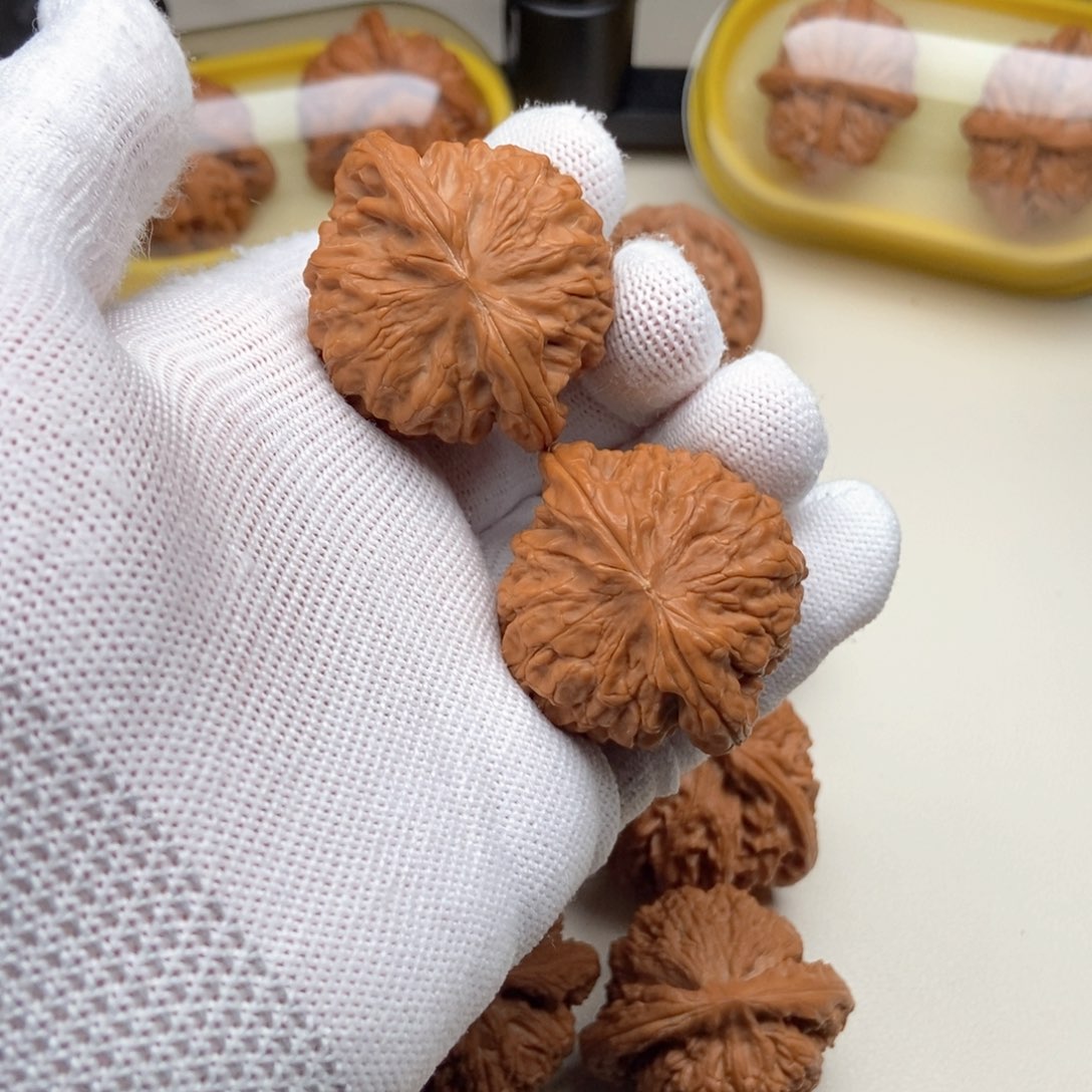 文玩核桃把件核王