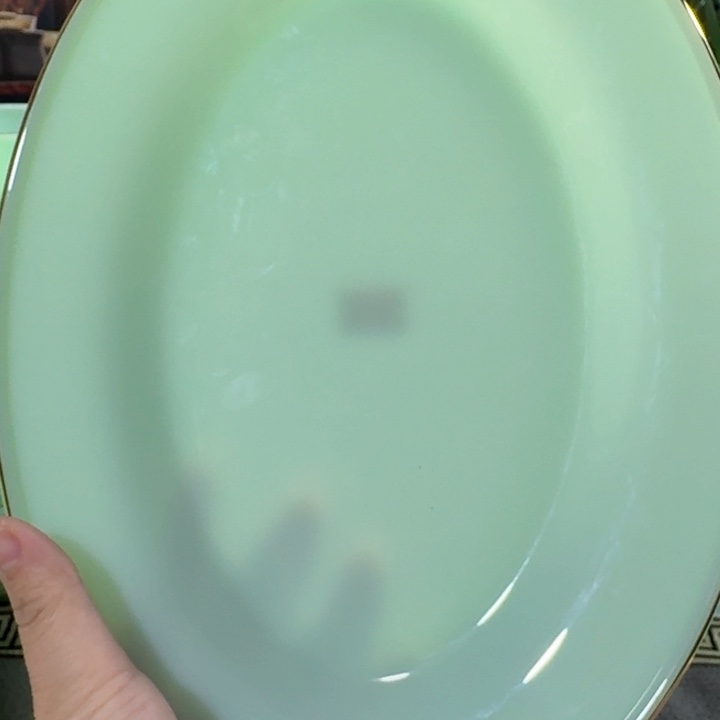 景德镇陶瓷玉瓷鱼盘一个