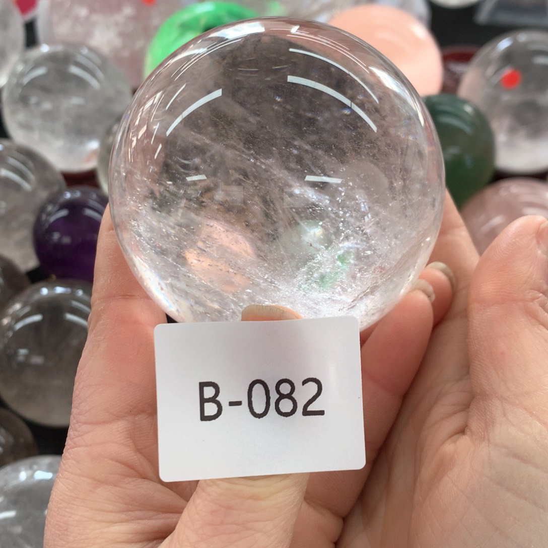 水晶摆件未镶嵌圆**牧尺寸7.2