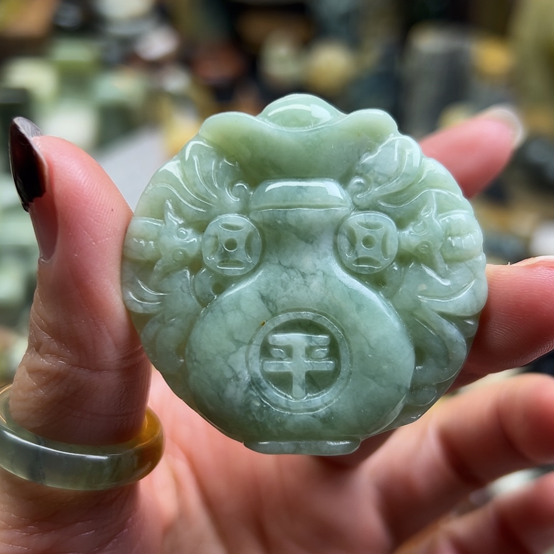 岫玉未镶嵌颈饰岫玉平安瓶