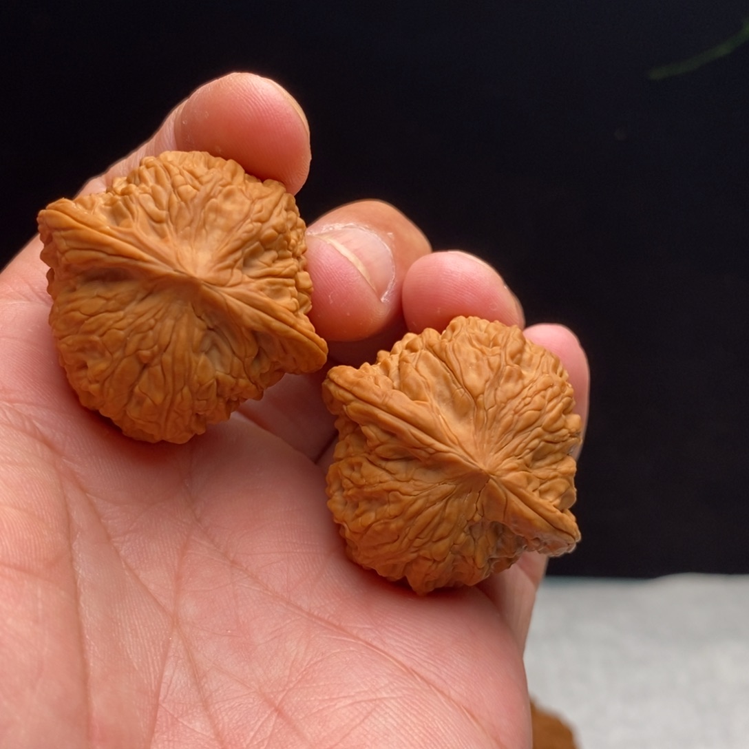 桃核吊坠?*Ｌ38全品山地磨
