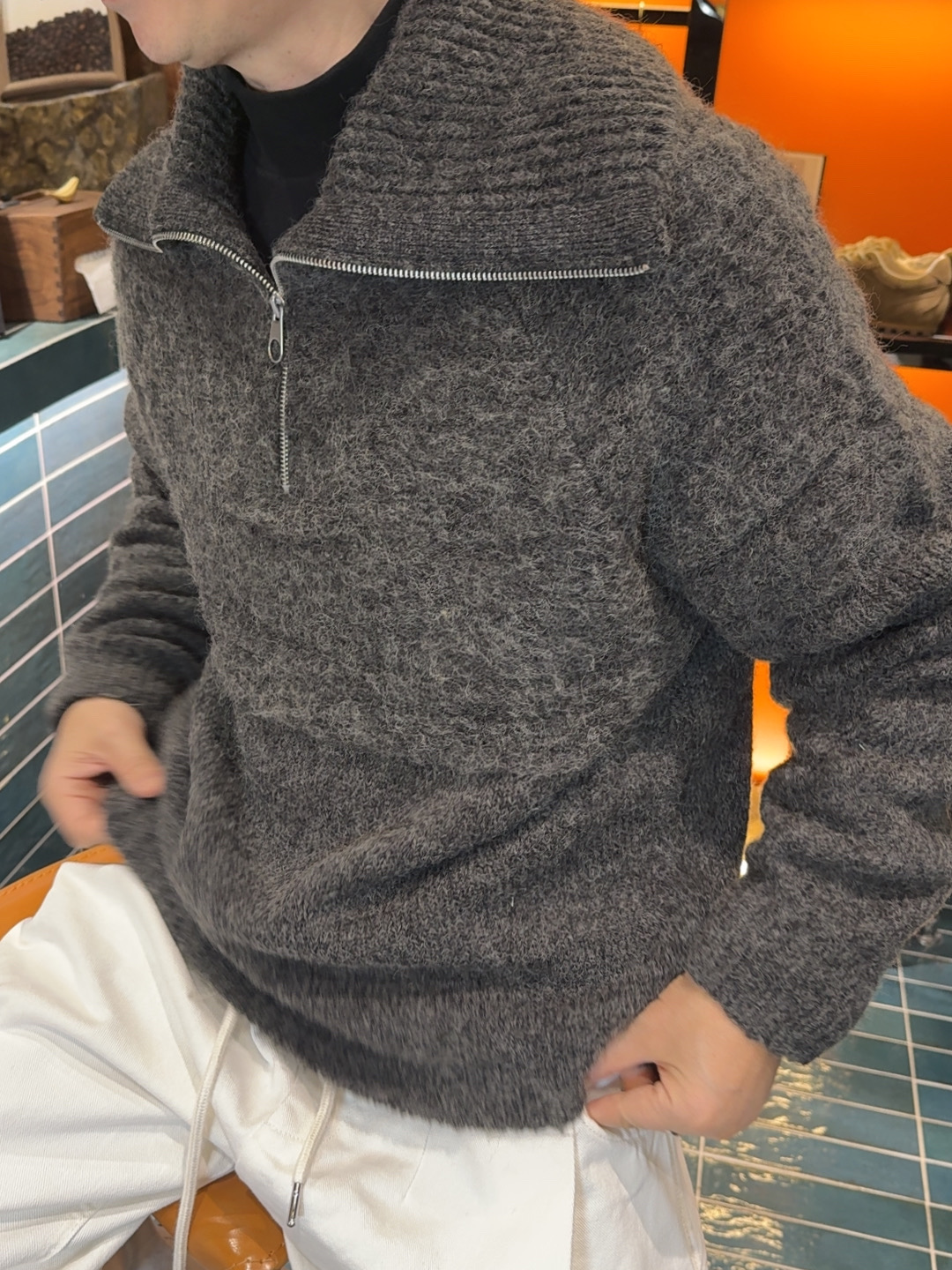 大翻领可立重磅羊毛混纺宽松针织毛衣