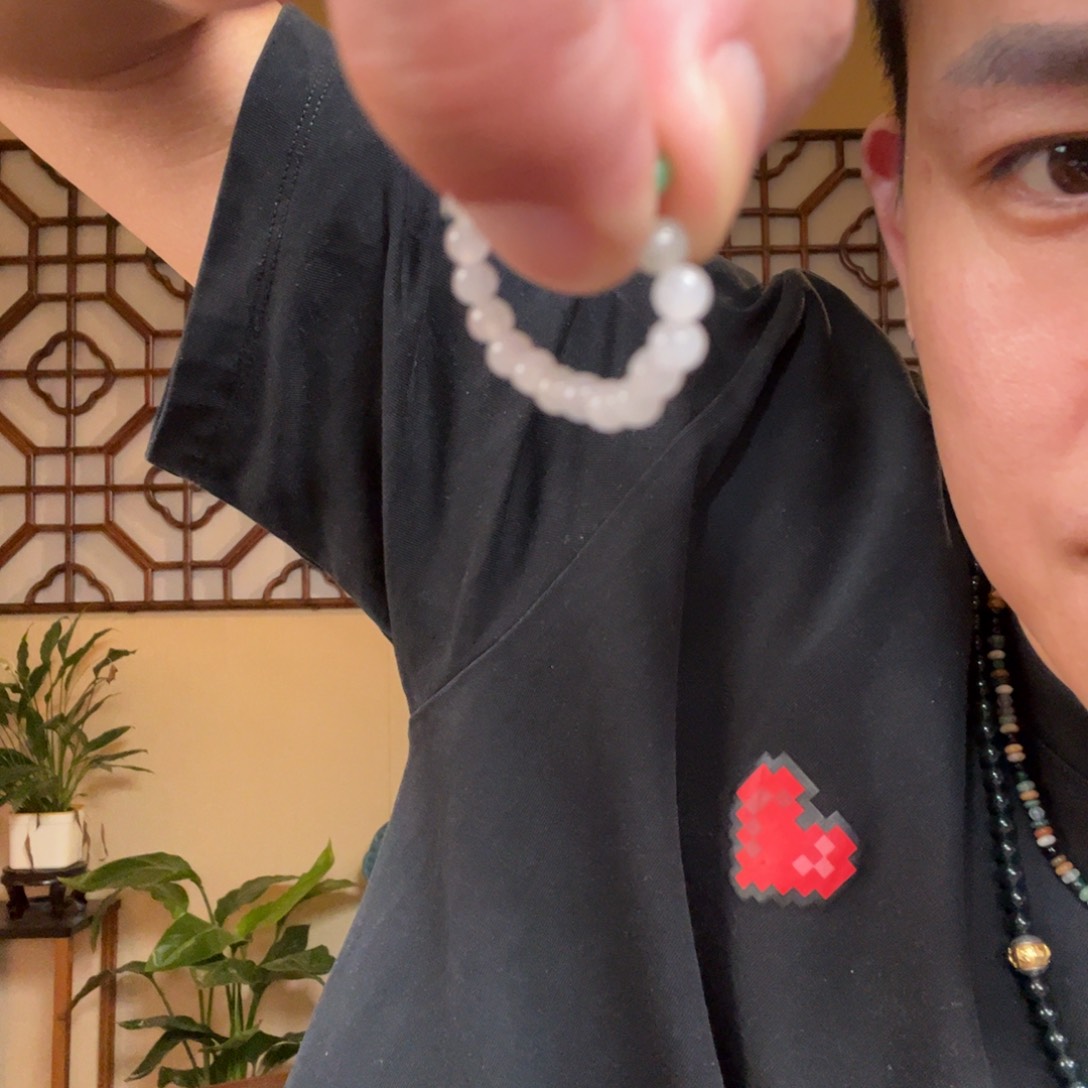 L***k翡翠未镶嵌吊坠(不含链)