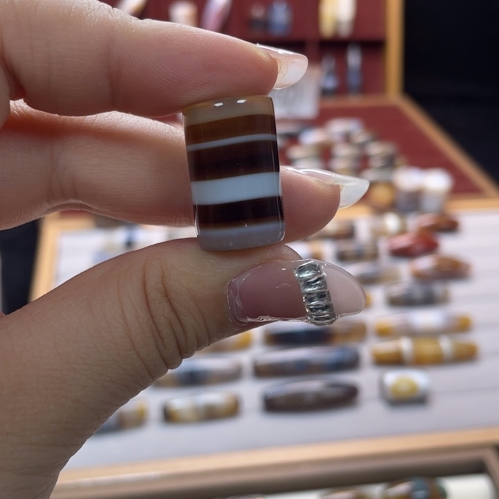 玛瑙/玉髓合金颈饰