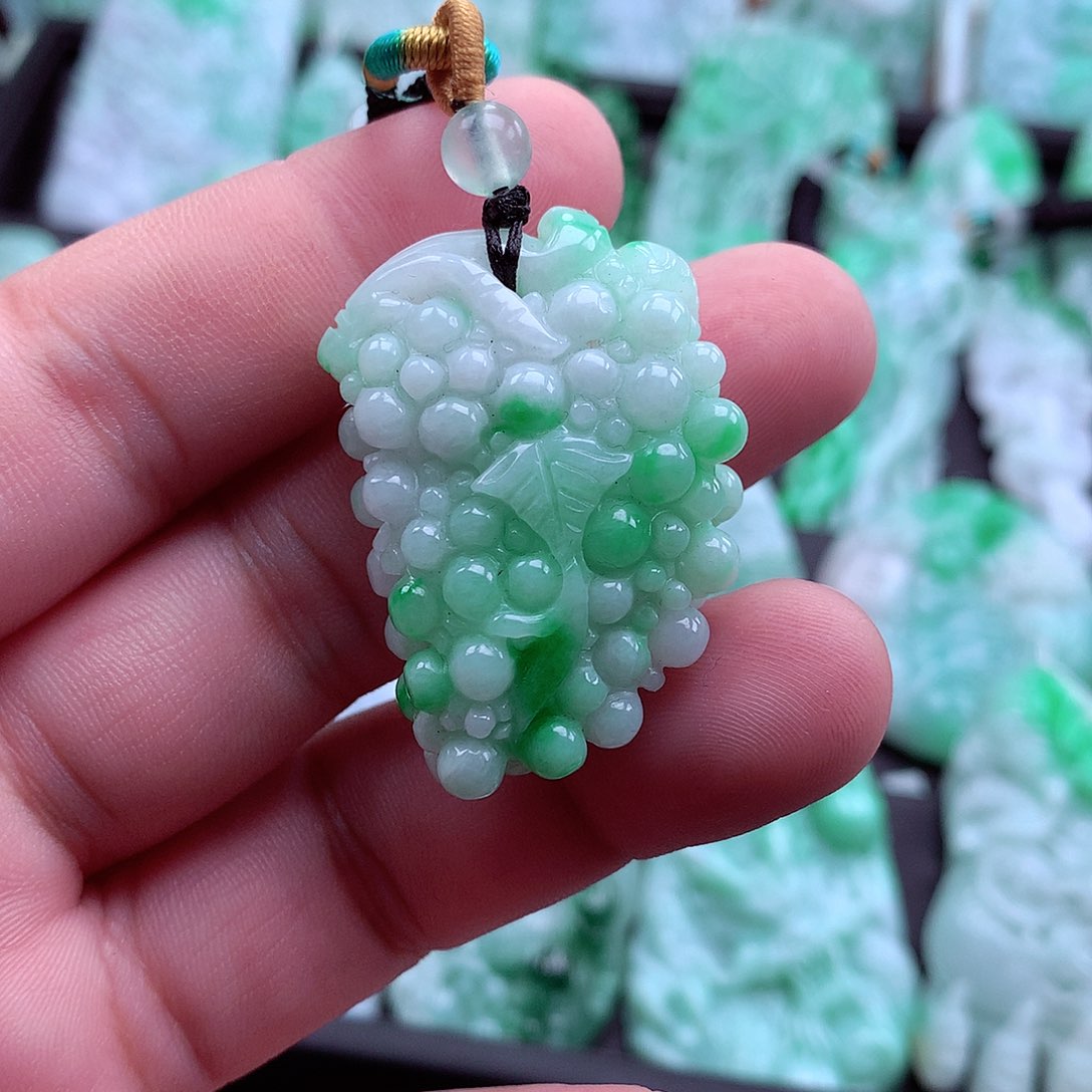 翡翠吊坠(不含链)未镶嵌皮***粥