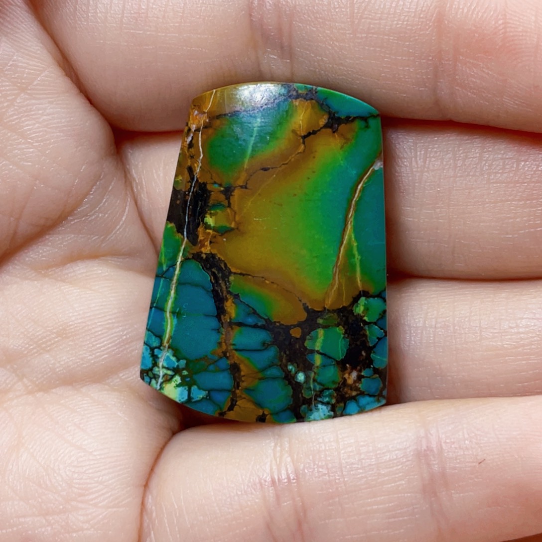 绿松石未镶嵌饰品