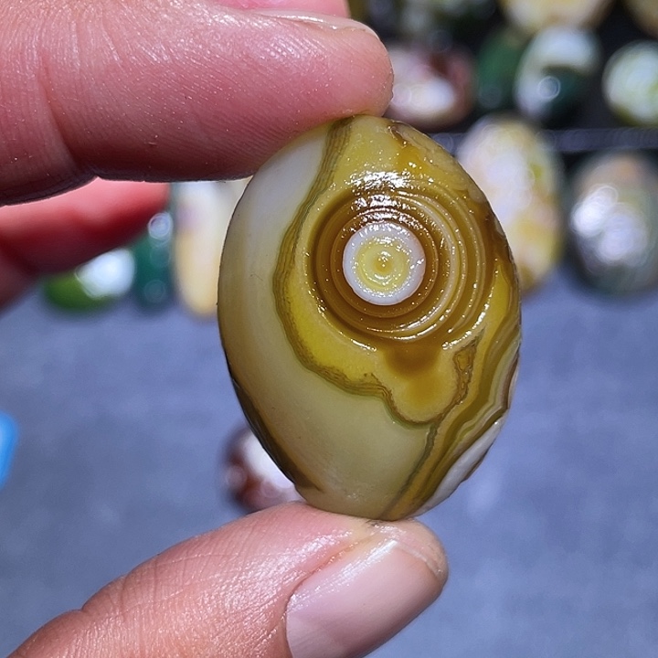 玛瑙/玉髓未镶嵌珠宝奇石