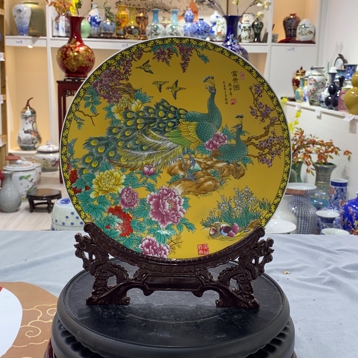 摆件陶26cm金色孔雀盘子