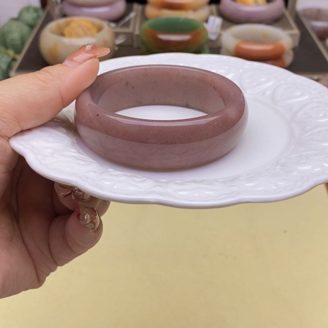 【闪购商品】石英质玉手镯未镶嵌