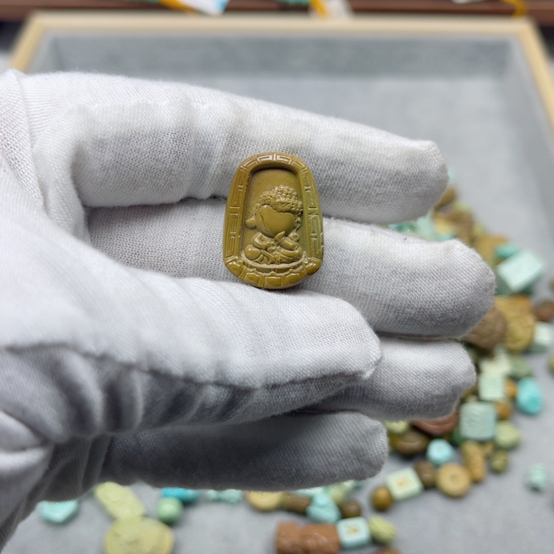 绿松石挂件未镶嵌