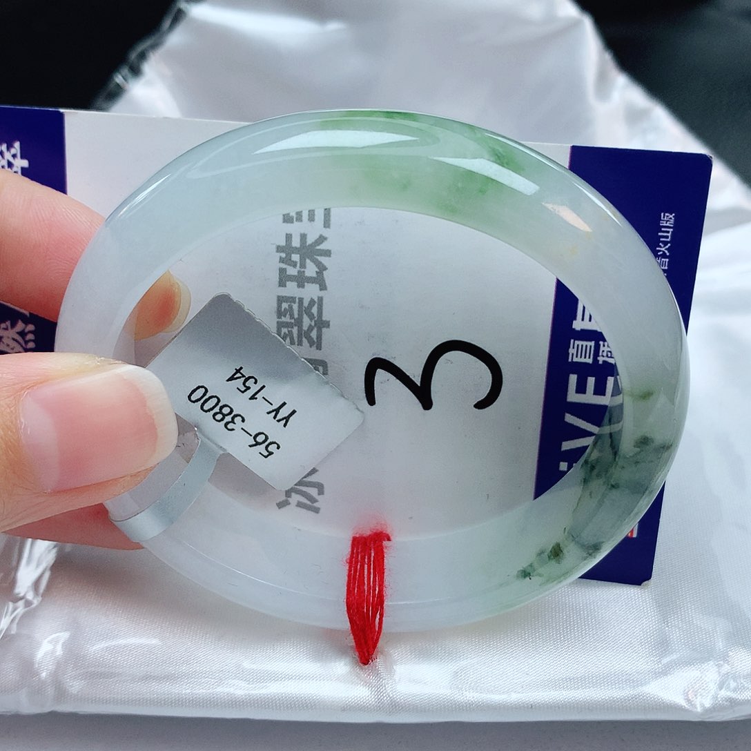 翡翠手镯未镶嵌缅甸天然A货翡翠手镯