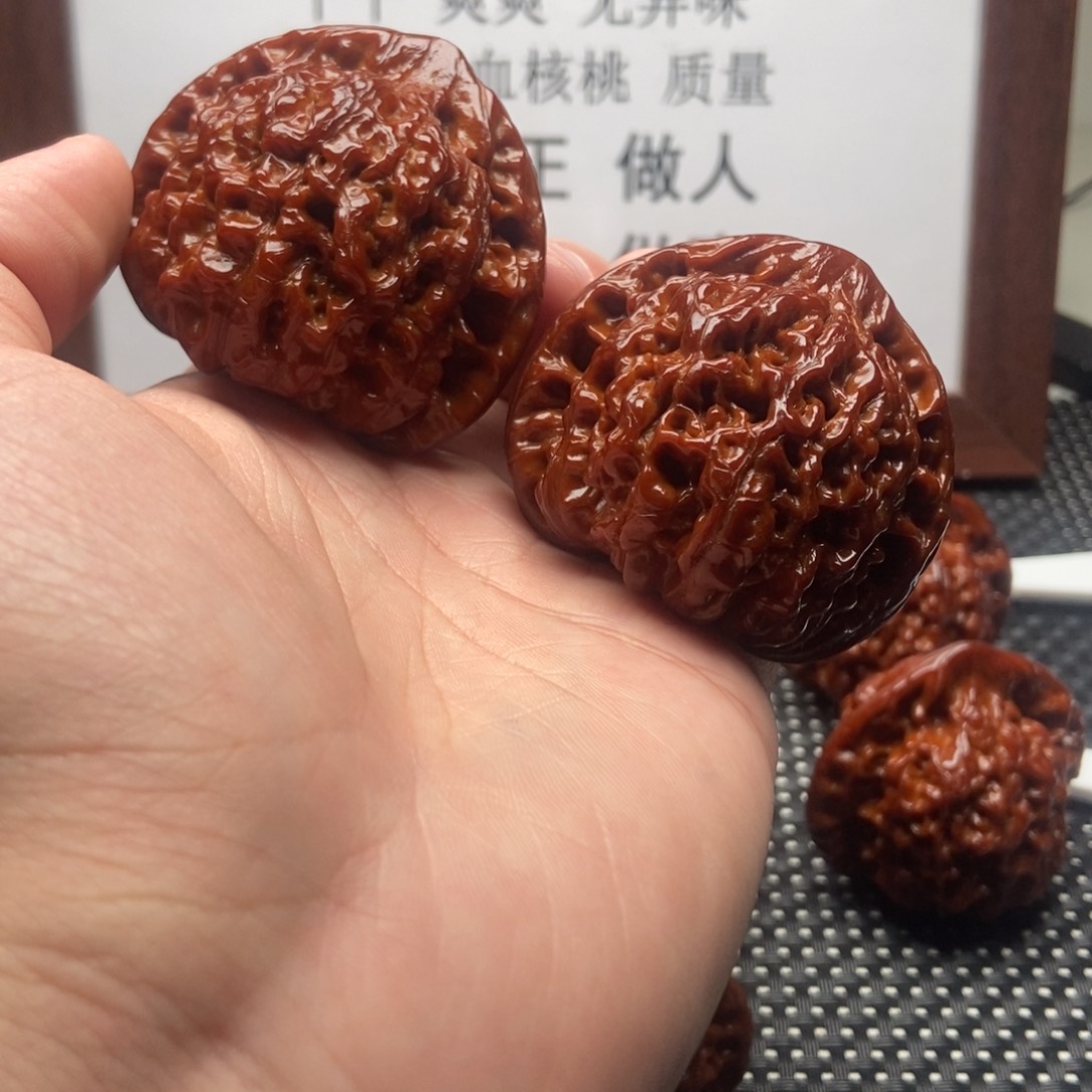 文玩核桃吊坠52官帽