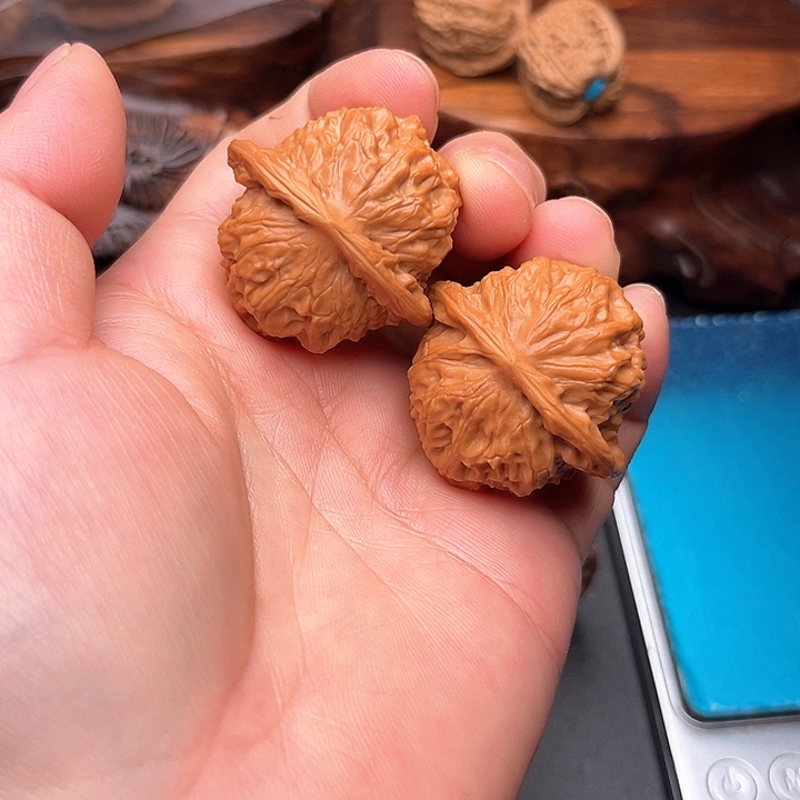 桃核把件核桃瓷娃娃37