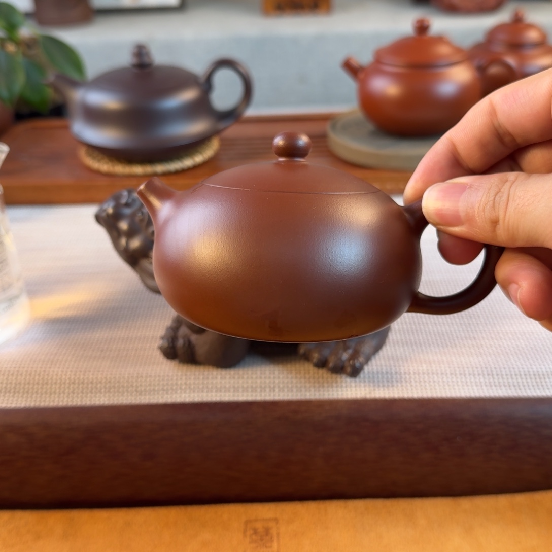 紫砂茶壶紫砂紫砂紫砂紫砂鸿运当