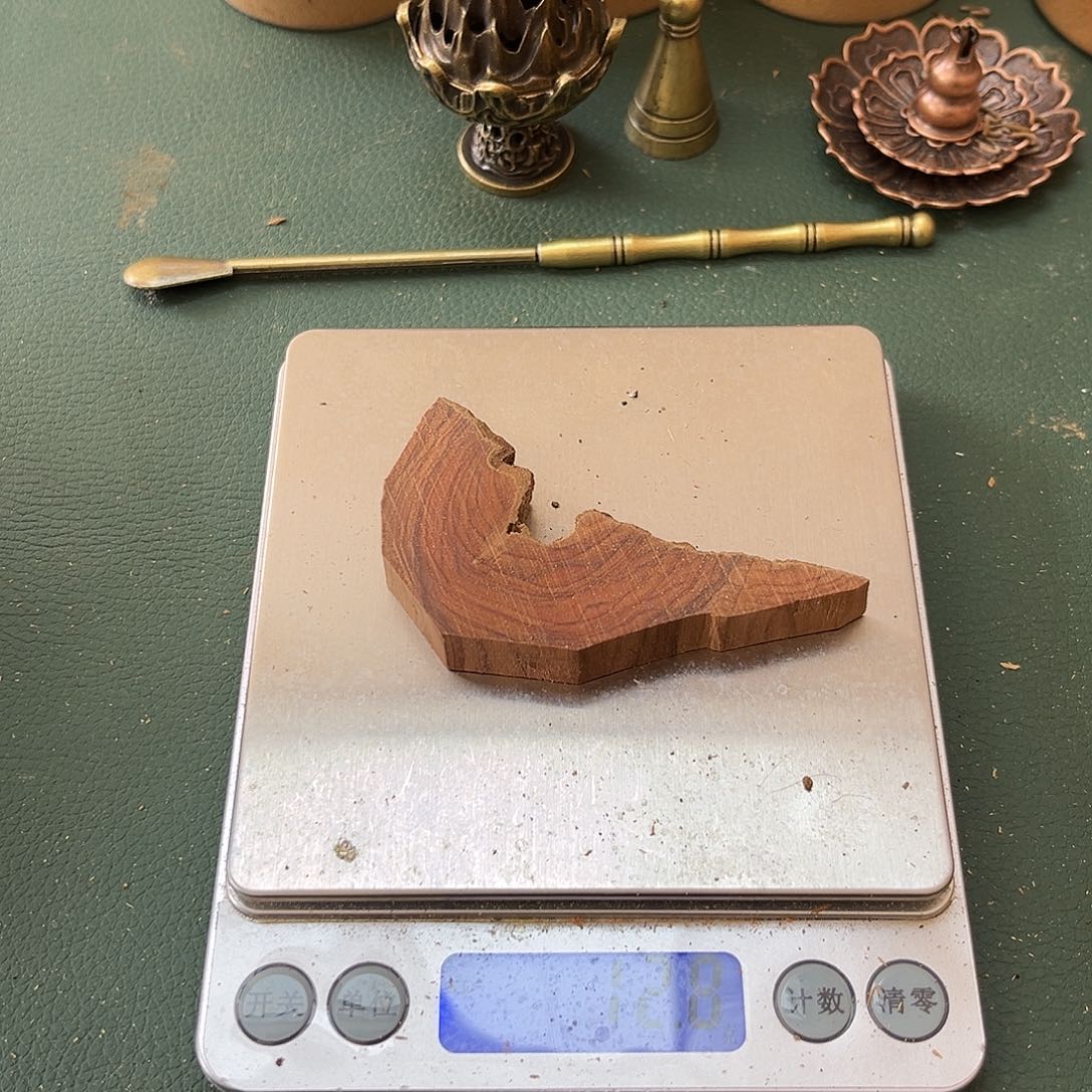 檀香木其他老山檀香片片12.8