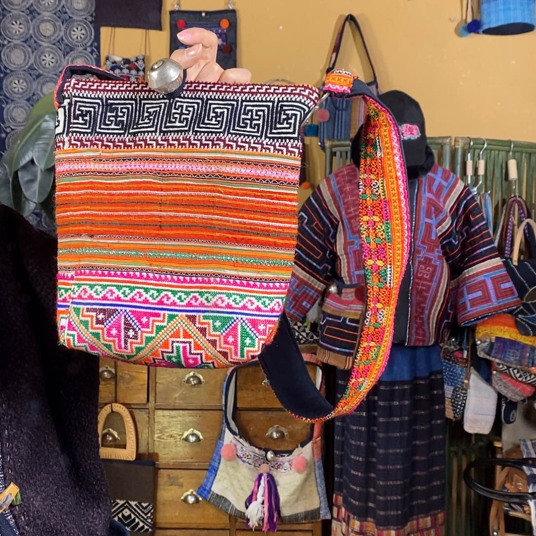 织绣手工制作包包