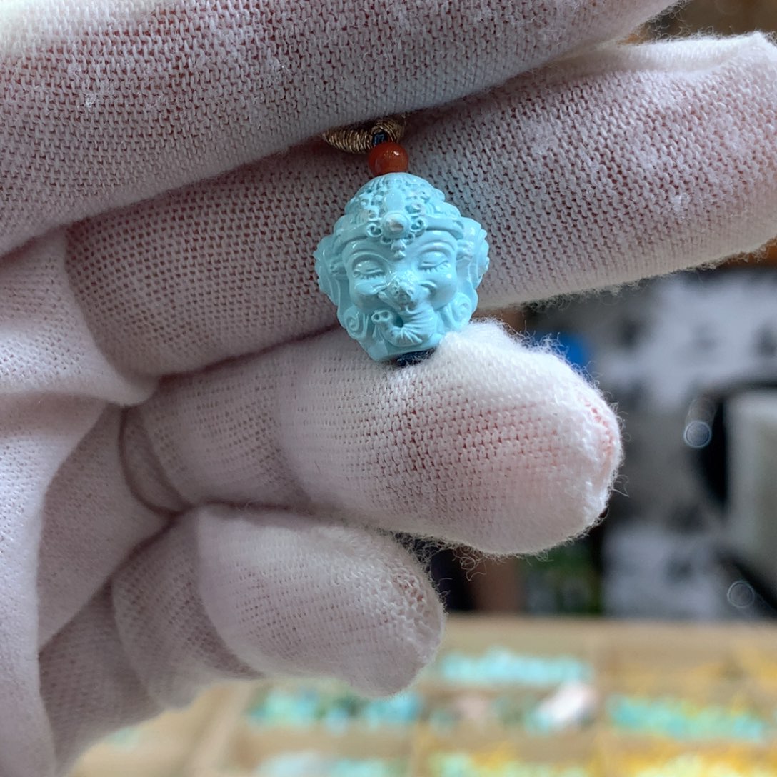 绿松石未镶嵌挂件