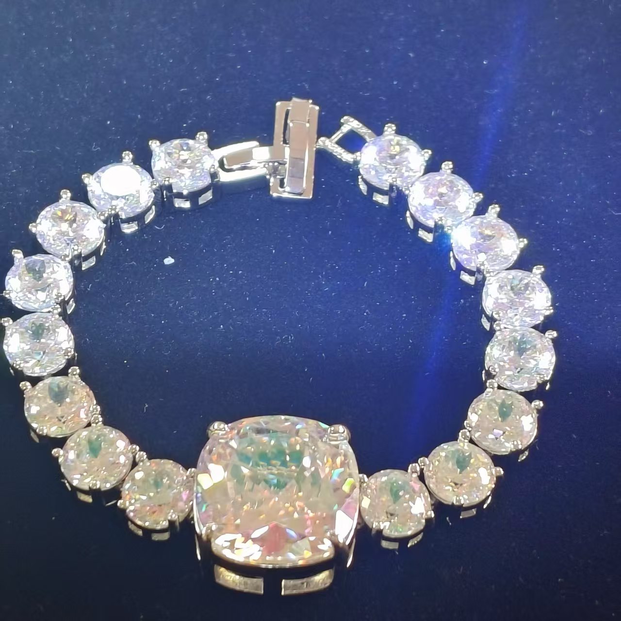 【南非定制】经典高级轻奢大气百搭手链wd1201207