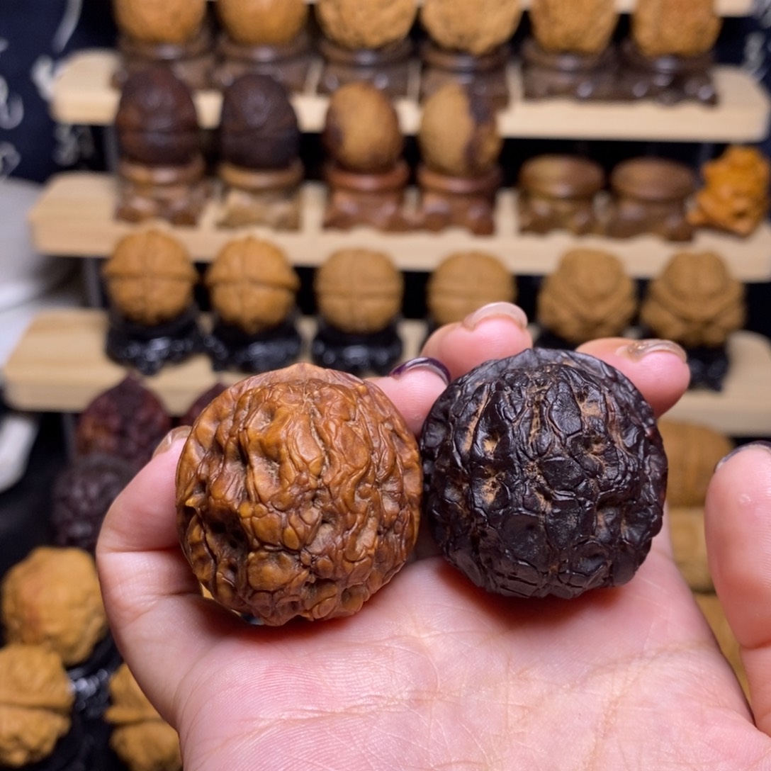 把件文玩核桃Z七彩疙瘩包9……………