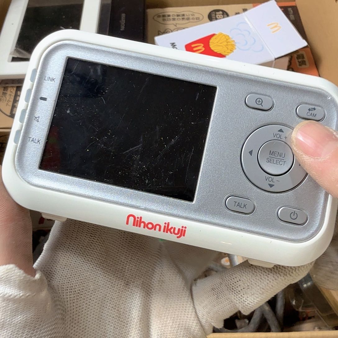 广*广中古商品，瑕疵品，不保好坏。384