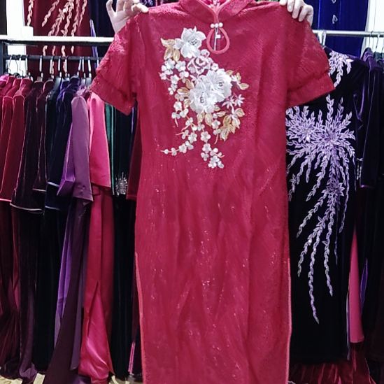 酒红色蕾丝提花中长旗袍2XL100-120内