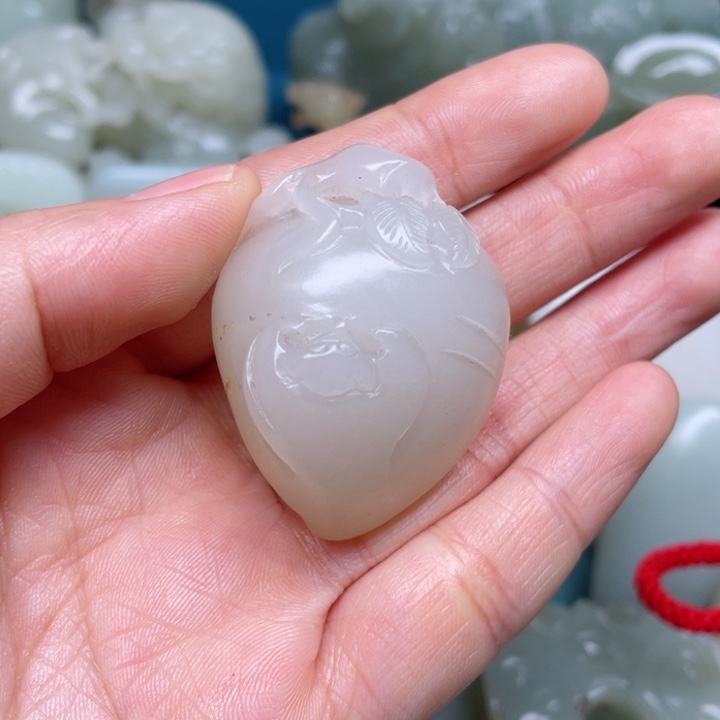 和田玉颈饰未镶嵌军