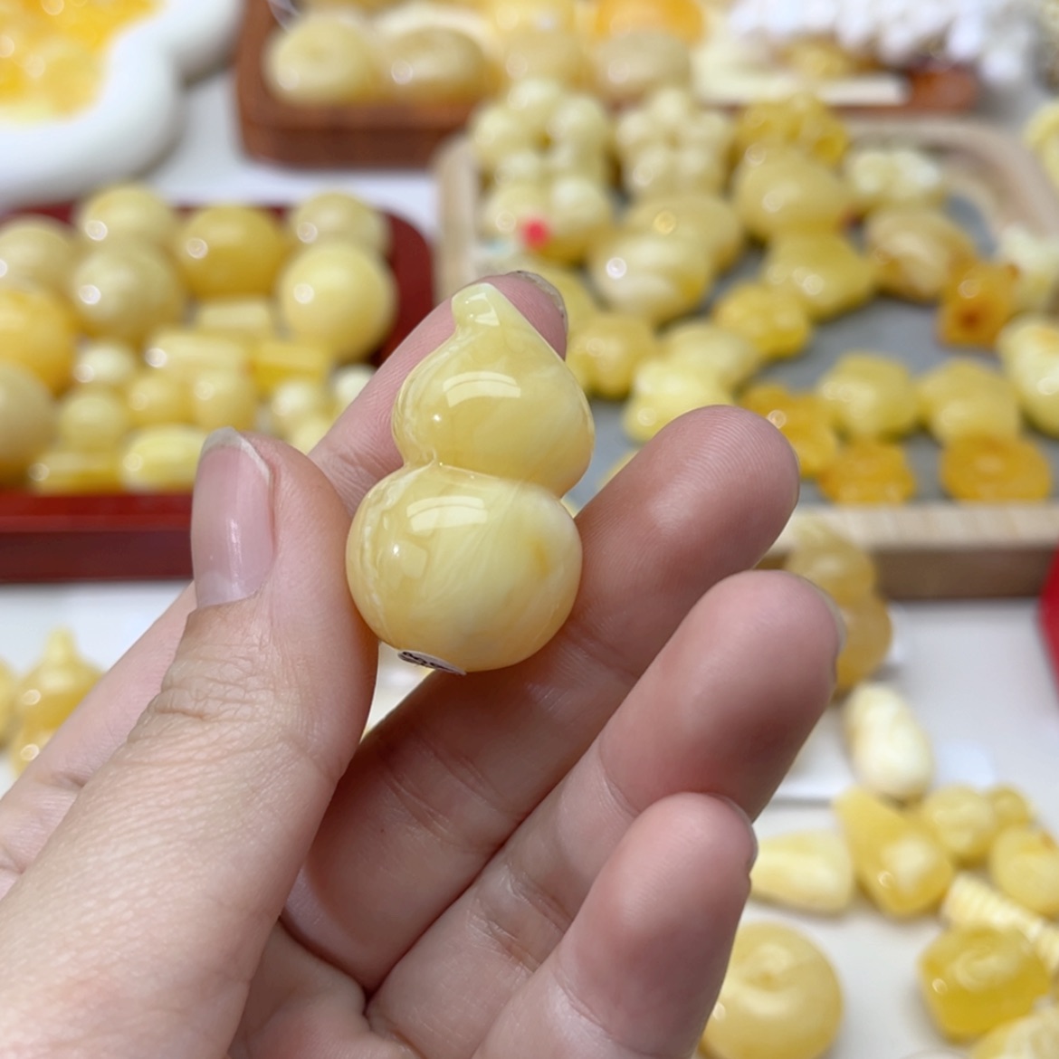 【闪购商品】未镶嵌蜜蜡裸石定制