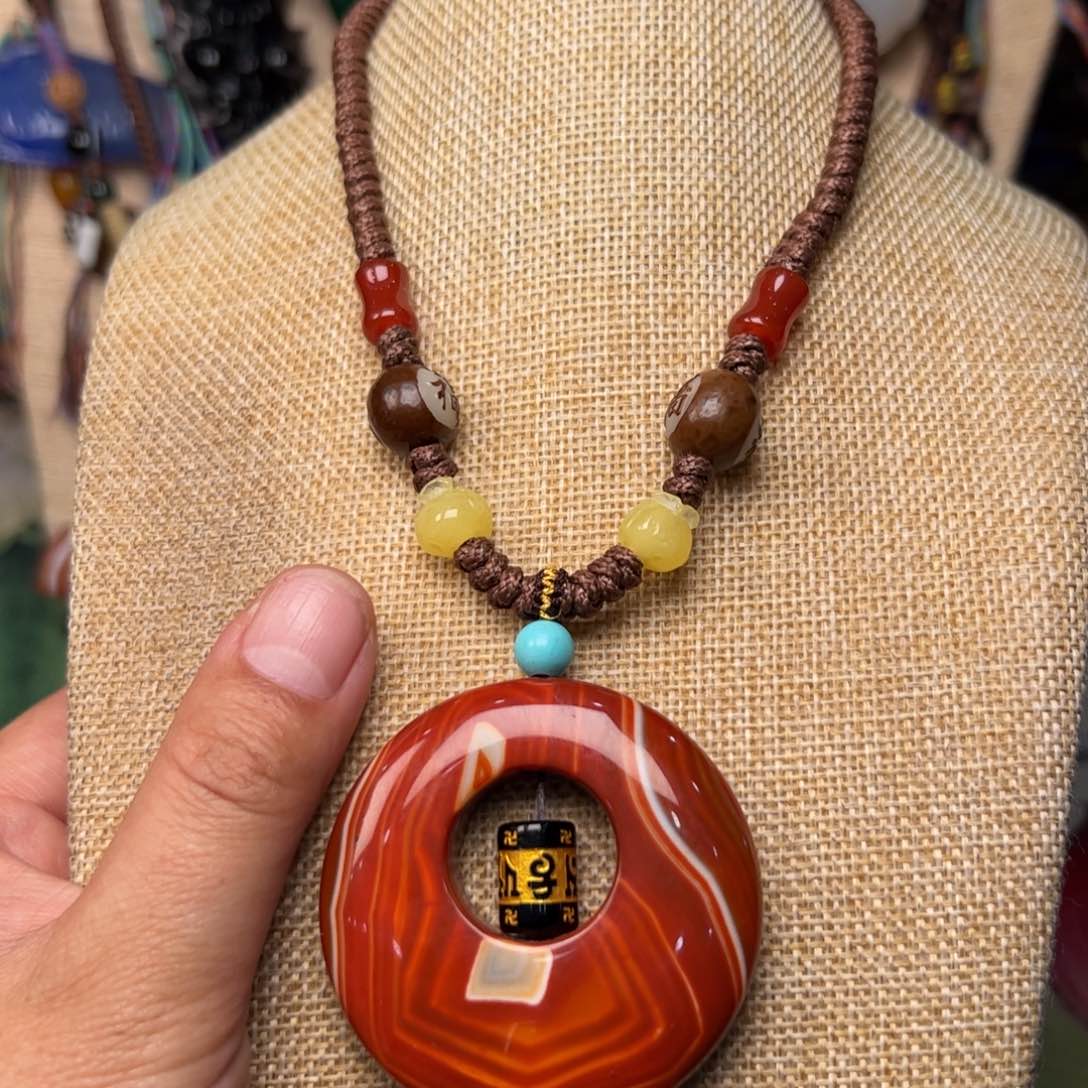 玛瑙/玉髓颈饰未镶嵌